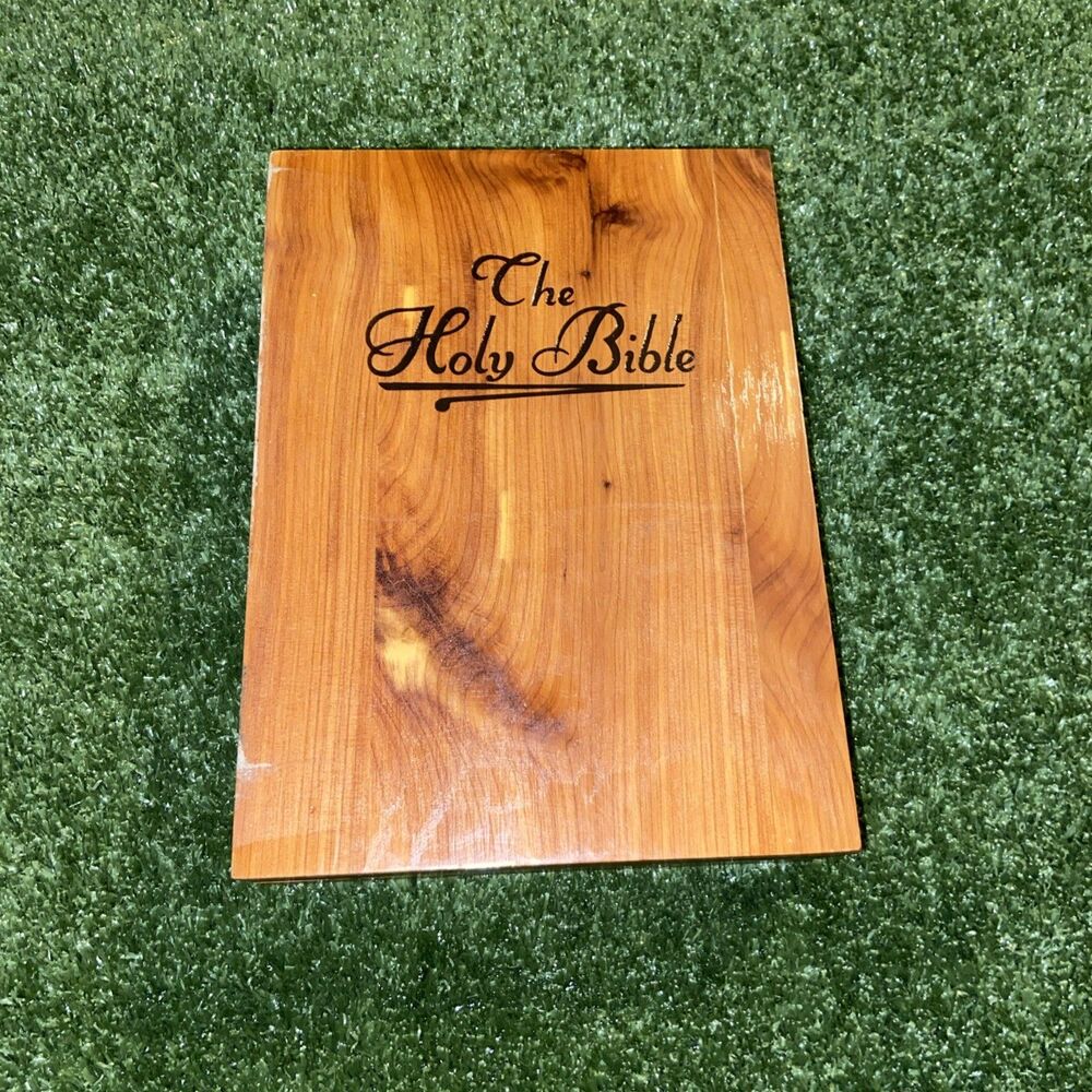 The Holy Bible Illustrated Memorial Edition Wood Cedar Engraved Case Box Jesus
